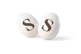 MAXTRIS CIOCOMANDORLA CIOCCOLATO BIANCO CON LETTERA IN ORO "S" GR. 200