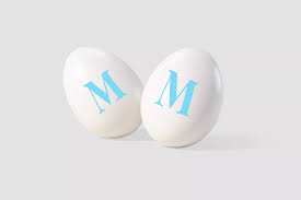 MAXTRIS CIOCOMANDORLA CIOCCOLATO BIANCO CON LETTERA CELESTE "M" GR. 200